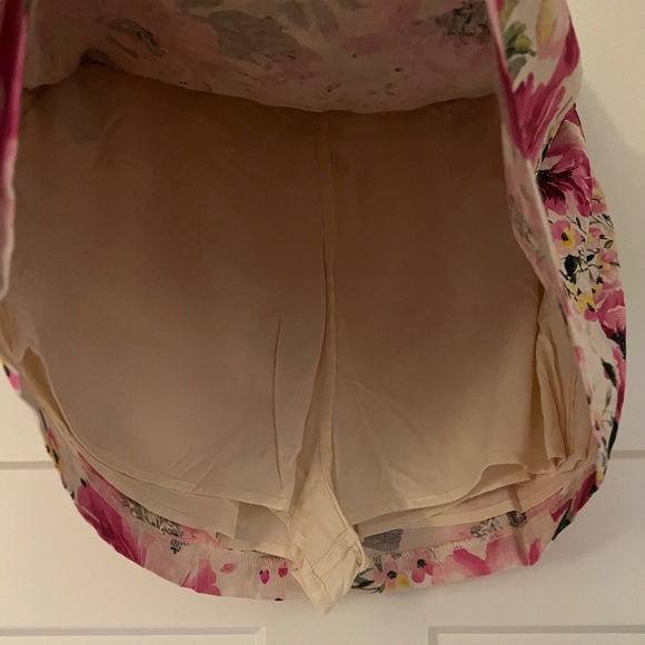 Abercrombie Floral Skort - Size Medium - NWT - Picture 3 of 5